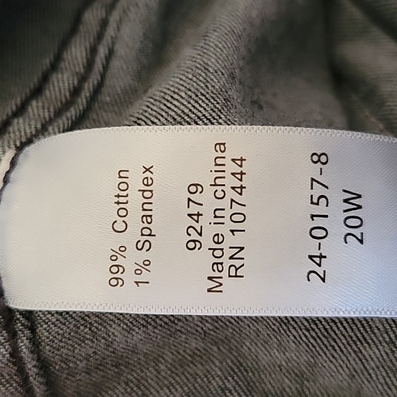 Jessica London Crop Denim Jacket - Picture 6 of 6